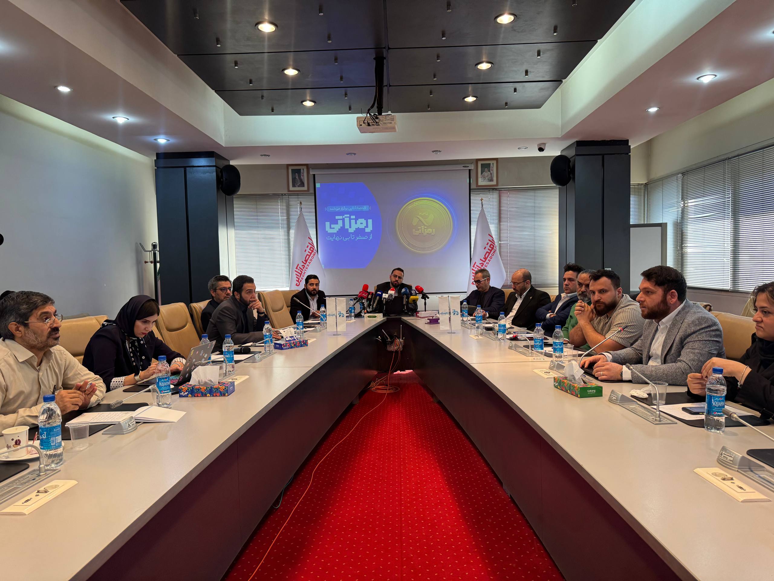 صنعت رمزارز در بزنگاه تصمیم‌گیری؛ هشدار فعالان در دومین رویداد رمزآتی