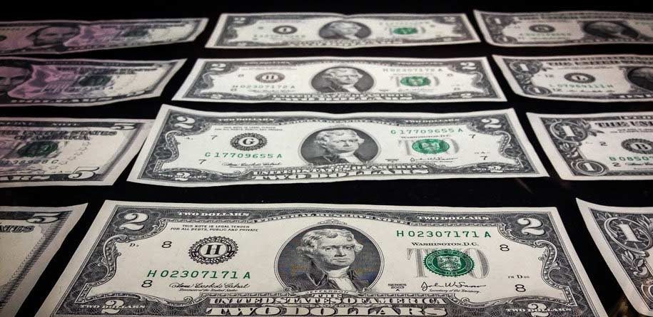 قیمت دلار بر چه اساسی به دست می آید؟