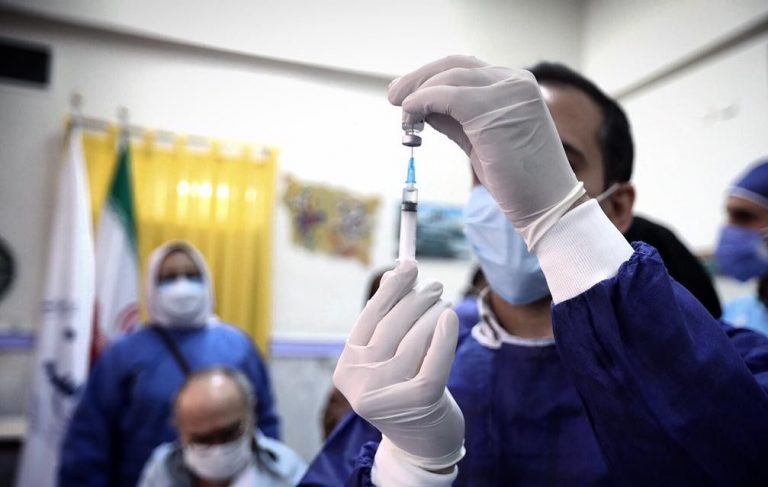 پس از تزریق واکسن کرونا چه کارهایی نباید انجام داد؟