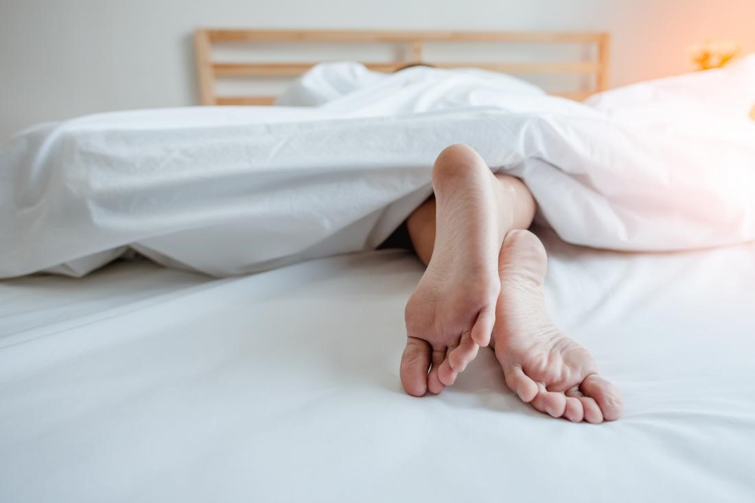 5 دلیلی که شما را متقاعد می کند برهنه بخوابید
