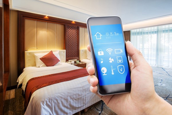 کنترل هتل با استفاده از موبایل