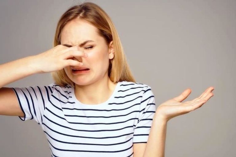 با سایت بو نده، محترمانه بهش بگو بو میدی!