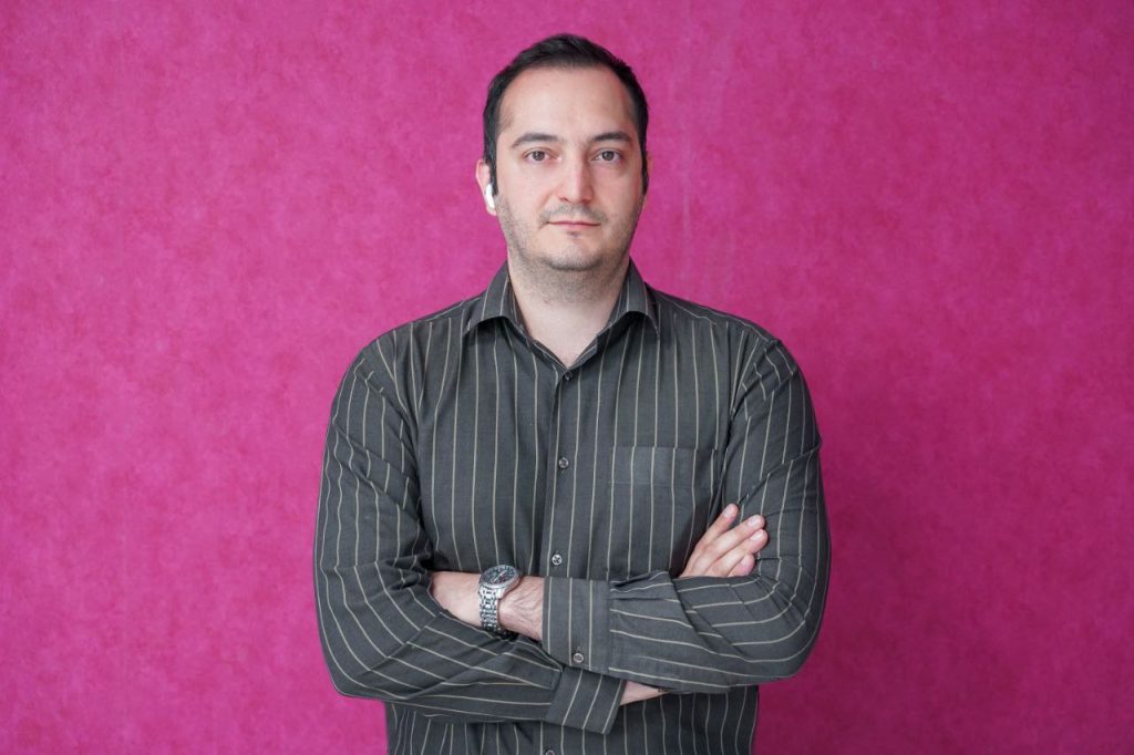 مهرشاد تیموری، مدیر عامل بقراط