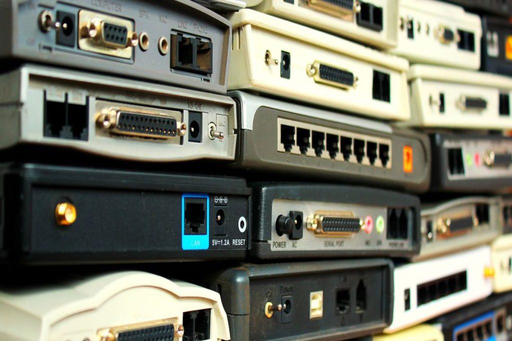 یک روتر چقدر عمر میکند و چه زمانی باید آن را ارتقا دهید؟