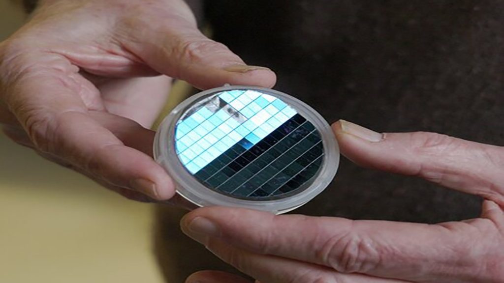 ساخت اولین نیمه رسانای گرافن کاربردی جهان