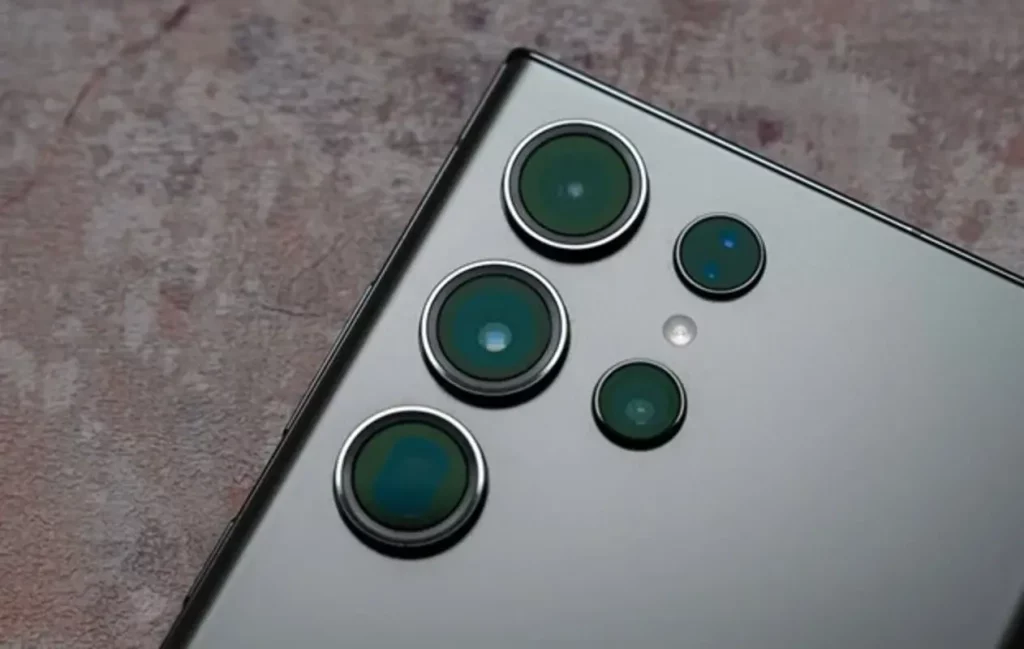 اولین آپدیت سری گلکسی S24 احتمالاً به‌زودی برای رفع مشکلات آن منتشر می‌شود