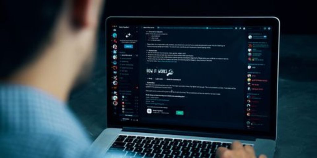 «IDLE» در Discord به چه معناست و آیا دقیق است؟
