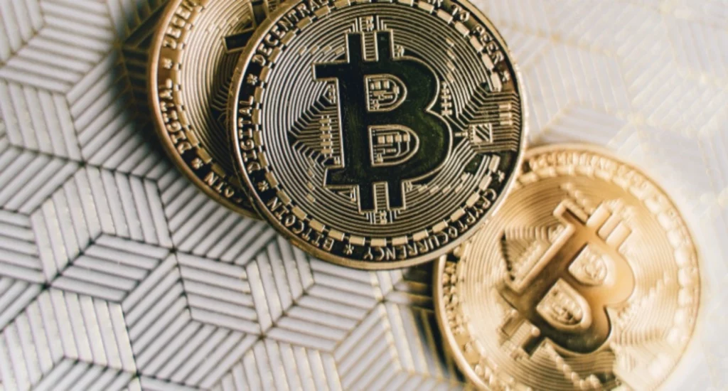 آغاز روند صعودی ماهانه بیتکوین 28 اسفند 1402