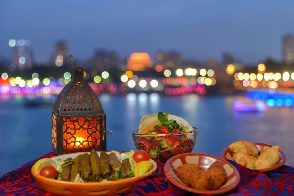 در ماه رمضان کدام رستوران‌ها باز هستند؟
