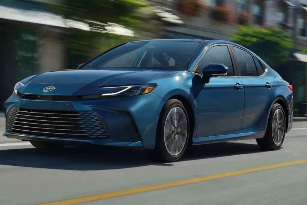 قیمت ماشین تویوتا کمری 2025 رسماً اعلام شد.