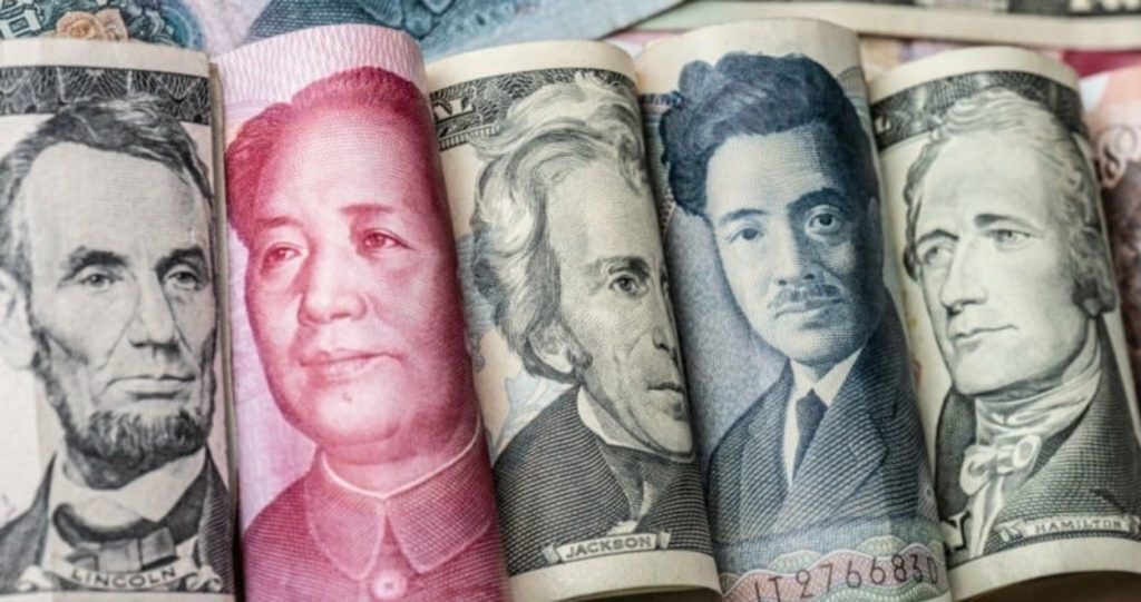 نوسان ارزها مانعی بر سر راه دلار