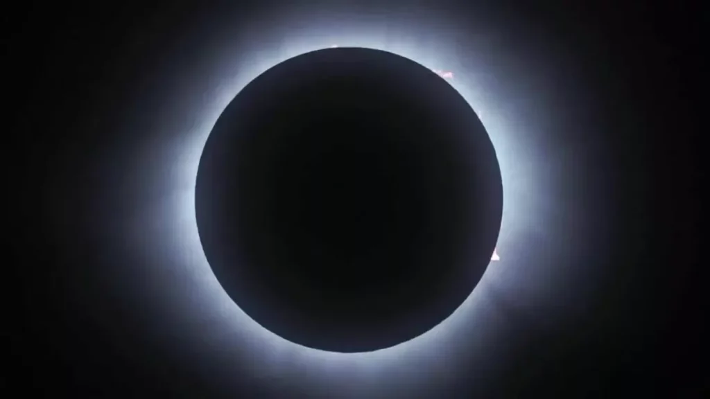 مجموعه‌ای از جذاب ترین تصاویر خورشیدگرفتگی آمریکا