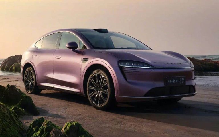 انتشار تصاویر خودرو لکسید R7 محصول مشترک هوآوی و چری