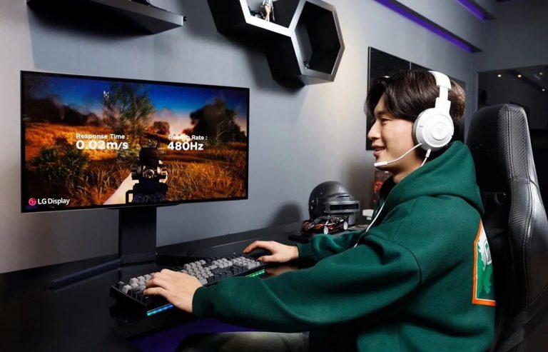 LG Mass پنل گیمینگ 27 اینچی با زمان پاسخ دهی 0.02 میلی ثانیه