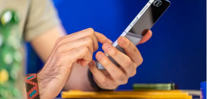 سامسونگ گلکسی زد فلیپ FE را معرفی می‌کند؛ تاشدنی ارزان برای همه