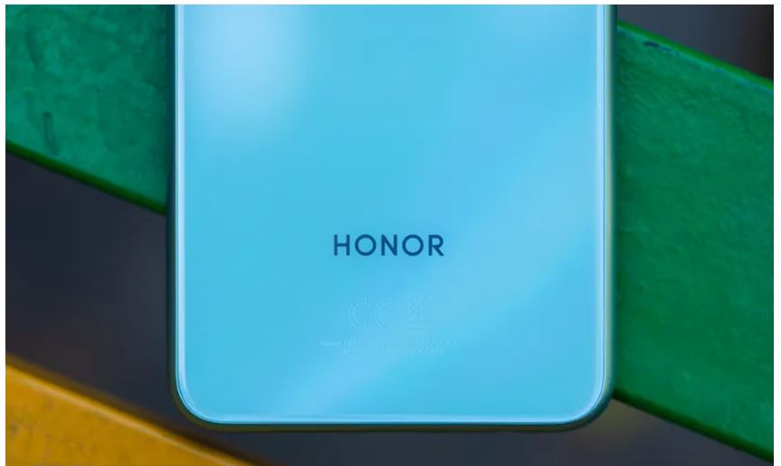 شگفتی جدید آنر: تصاویر رسمی آنر ۳۰۰ اولترا منتشر شد