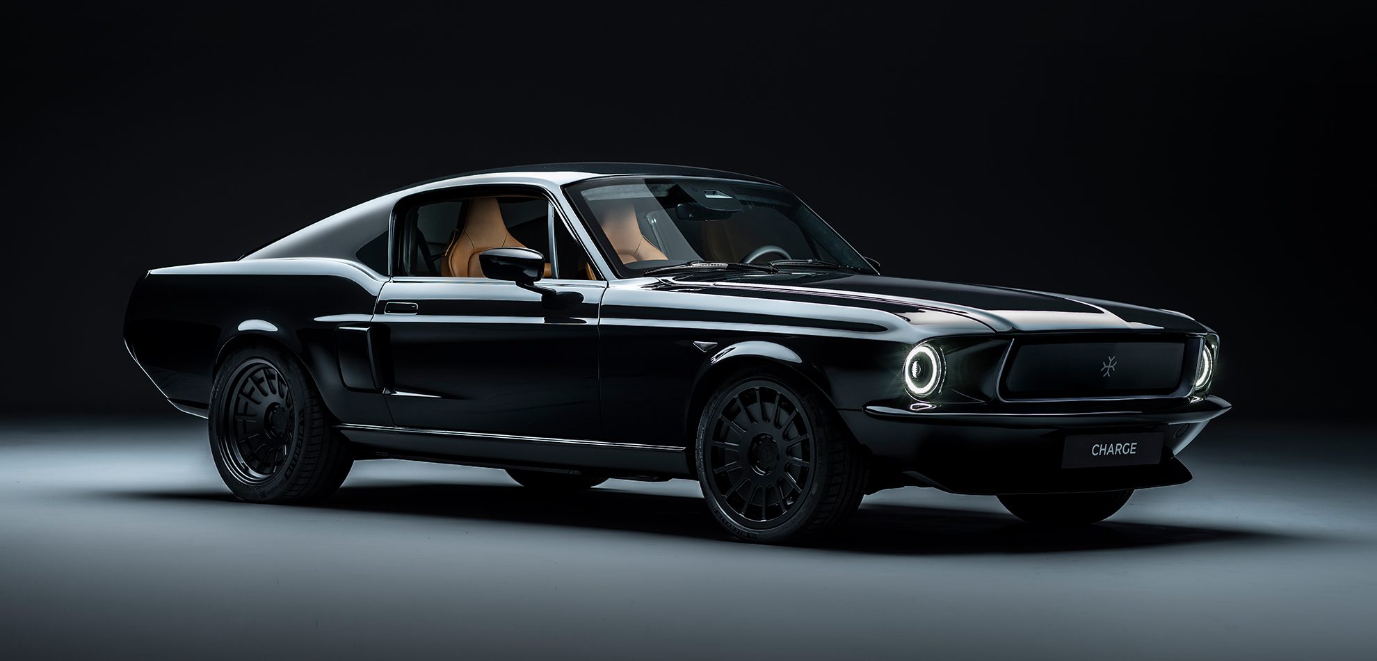 موستانگ کلاسیک، قلب برقی: چارج کارز با موستانگ ۱۹۶۷ الکتریکی تاریخ‌ساز می‌شود