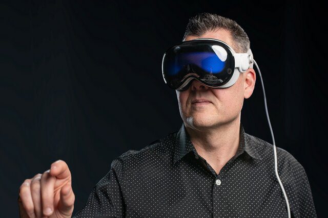 رونمایی از قابلیت انقلابی: اتصال مستقیم Apple Vision Pro به مک‌بوک!