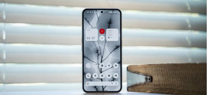 پرواز به سوی غرب: Nothing Phone (3) رسماً تأیید حضور در آمریکا را دریافت کرد