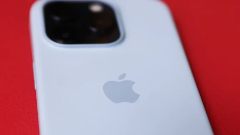 پردهبرداری از iOS 19: دسکتاپ آیفون و سیری با هوش مصنوعی پیشرفته در راهند