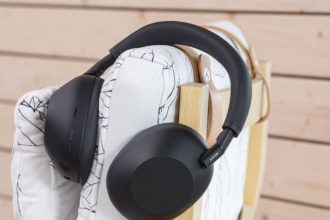 هدفون سونی WH-1000XM6 در تست عملی: آیا ارتقاء از XM5 منطقی است