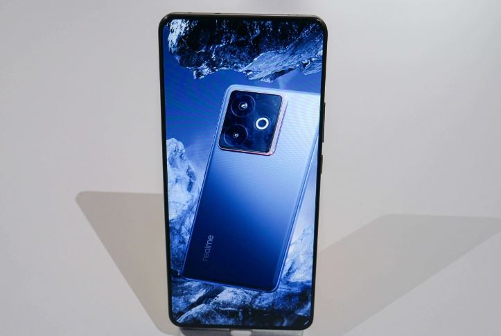 بررسی میدانی Realme GT 7T: شاهکار جدید در گوشی‌های گیمینگ مقرون‌به‌صرفه