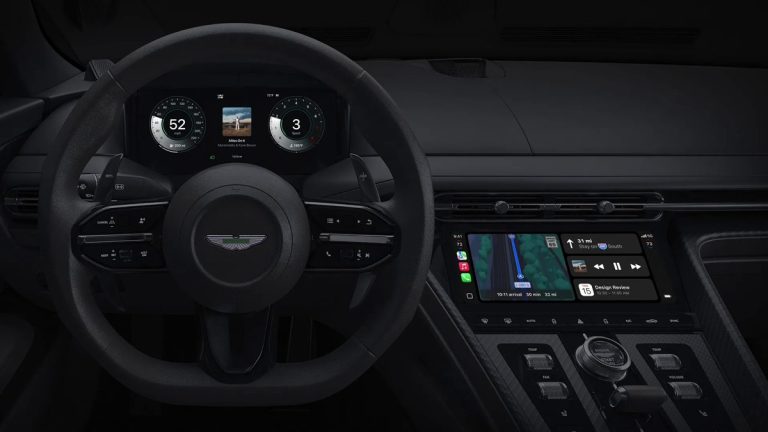 اپل و استون مارتین CarPlay Ultra را معرفی کردند: انقلابی در سیستم‌های خودرویی لوکس