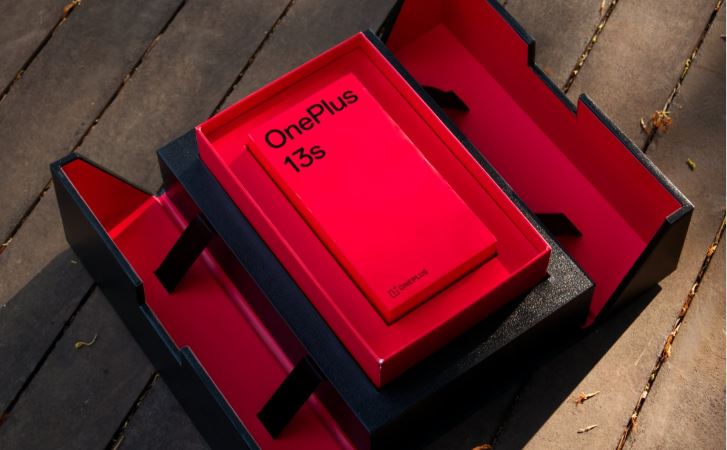 وان پلاس 13S رونمایی شد: تحول در طراحی، قدرت هوش مصنوعی و انقلابی در دوربین سلفی