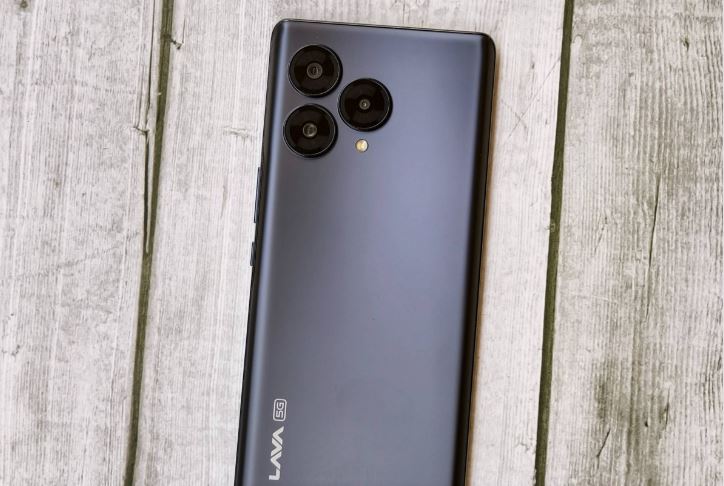 قدرت اژدها یا تصویر بی‌نظیر؟ لانچ دو گوشی جدید لاوا: Blaze Dragon و Blaze AMOLED 2