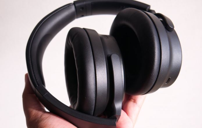 بررسی EarFun Tune Pro؛ هدفون بی‌سیم قدرتمند با عمر باتری بالا و قیمت اقتصادی