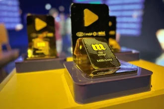 بررسی Nothing Headphone (1)؛ رقیبی تازه‌نفس برای بزرگان بازار