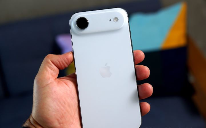 بررسی اولیه آیفون ایر با تراشه A19 پرو؛ قدرت‌نمایی اپل در برابر رقبا