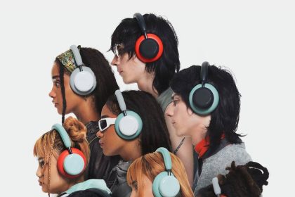 CMF Headphone Pro معرفی شد: ۱۰۰ ساعت شارژ، کنترل فیزیکی و قابلیت شخصیسازی بینظیر