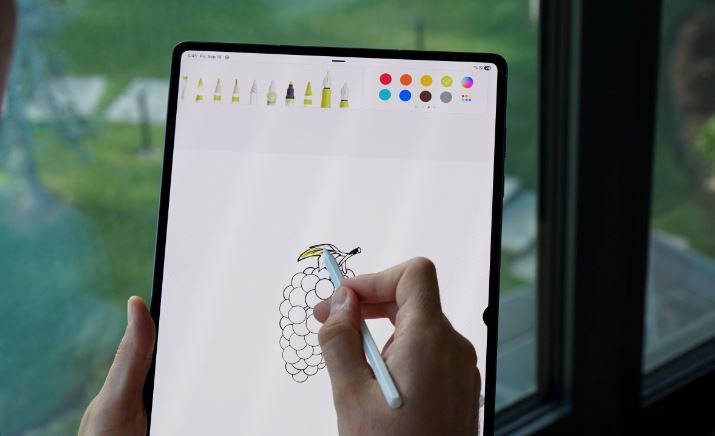 گلکسی تب S11 اولترا در دفتر ما؛ بررسی کوتاه پرچمدار جدید سامسونگ