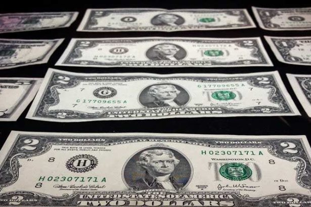 معرفی بهترین کانالهای تلگرام و واتساپ برای قیمت لحظهای دلار و ارزهای دیجیتال