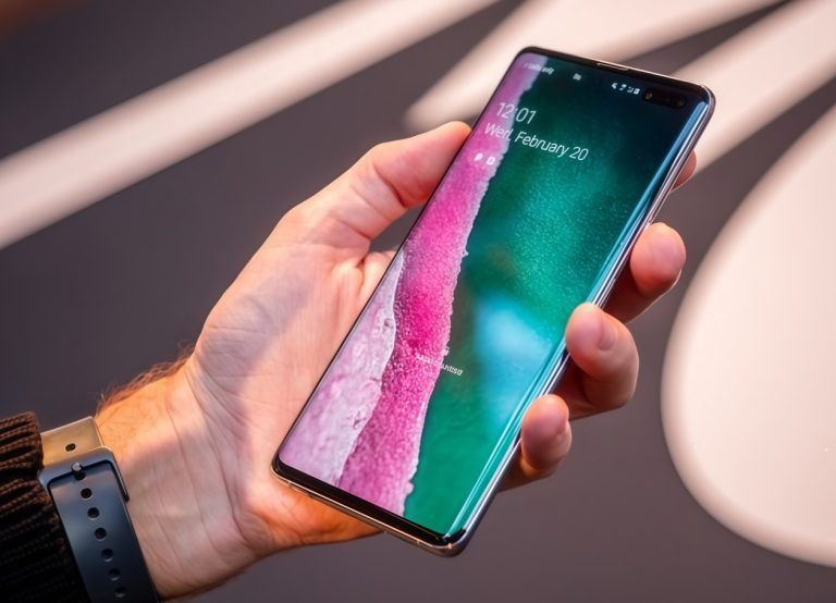 بررسی تخصصی کیفیت تاچ‌ال‌سی‌دی در گوشی‌های سامسونگ، آیفون و شیائومی