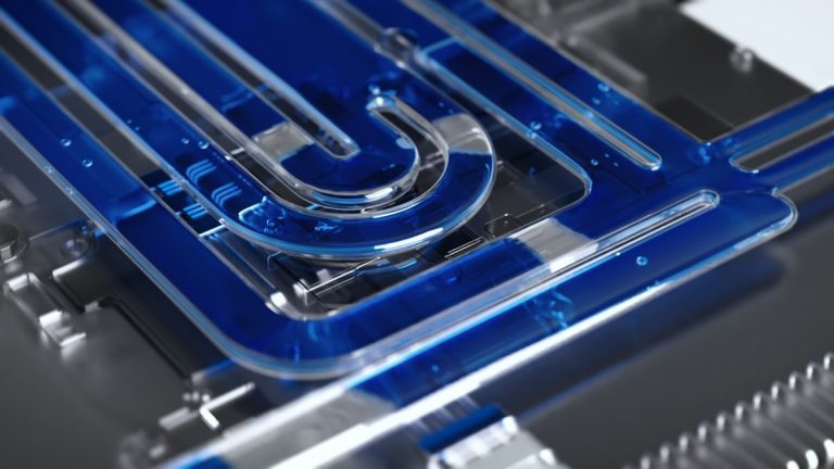 REDMAGIC سیستم خنک‌کننده مایع پیشرفته خود را رونمایی کرد؛ پایان دوران داغ شدن گوشی‌ها