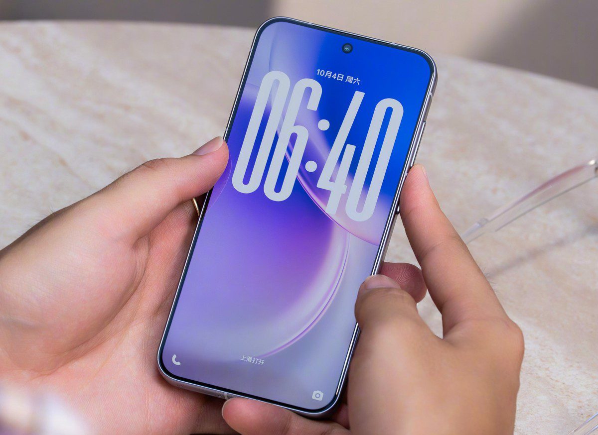 ویوو X300 Pro معرفی شد؛ غول جدید با تراشه Dimensity 9500 و تله‌فوتوی ۲۰۰ مگاپیکسلی