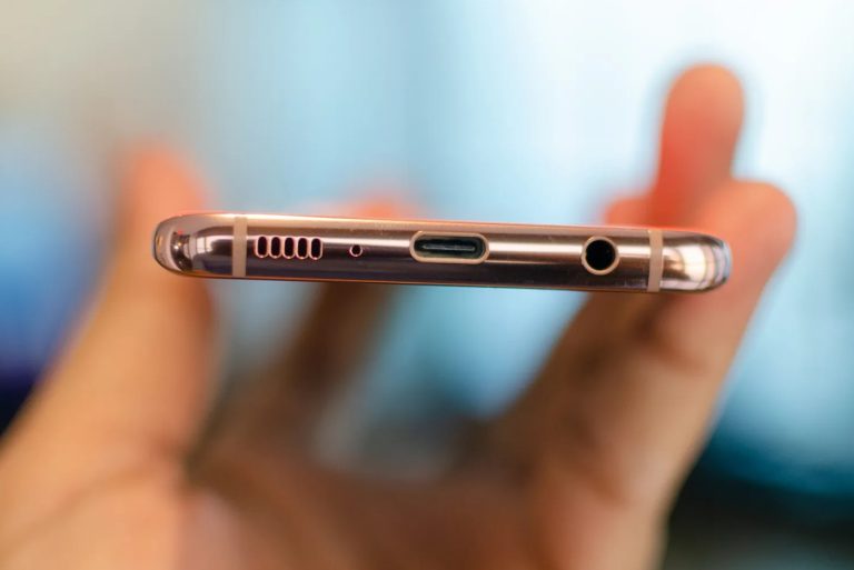USB-C فقط برای شارژ نیست! ۵ قابلیت شگفتانگیز گوشیهای سامسونگ که غافلگیرتان میکند