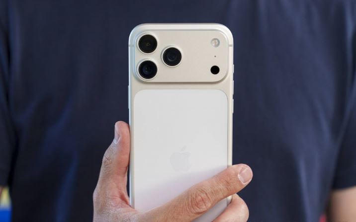 سال پرنوسان اپل؛ از درخشش آیفون ۱۷ تا سقوط غیرمنتظره مدل «ایر» در ۲۰۲۵