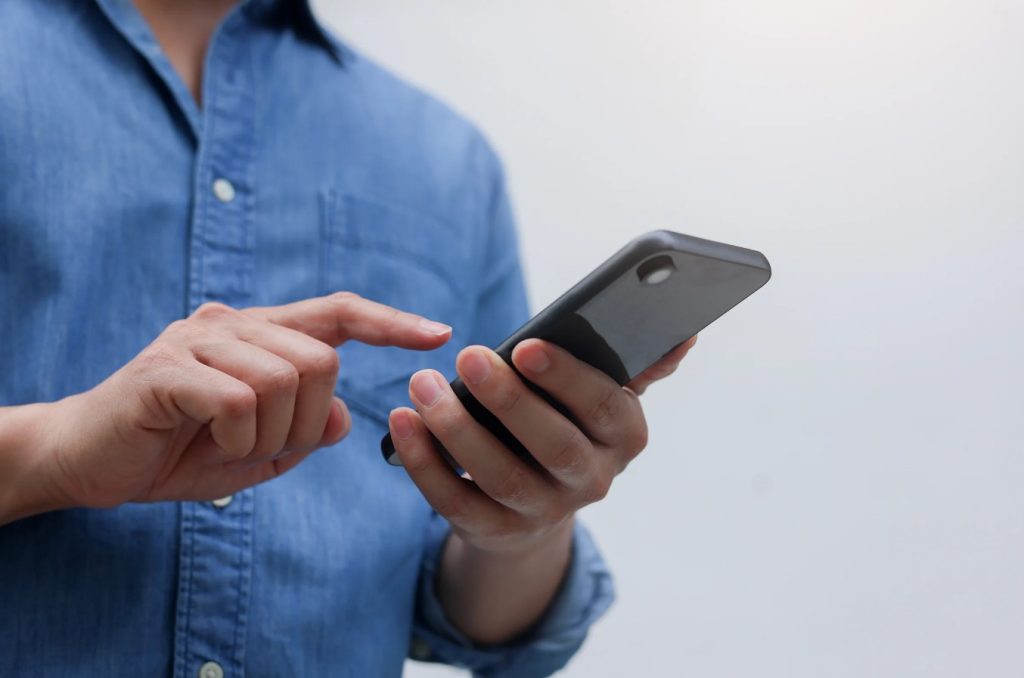  گوشی در انجام کارهای ساده هم "هنگ" می‌کند