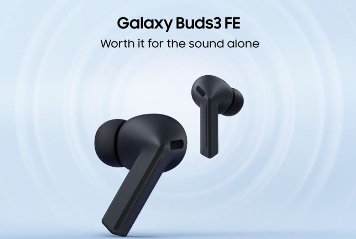 یک سال تحول با Galaxy Wearables؛ نقش پوشیدنیهای سامسونگ در هوشمندتر شدن زندگی در ۲۰۲۵ 2 هدفون Galaxy Buds3 FE: صدای هوش مصنوعی در گوش شما
