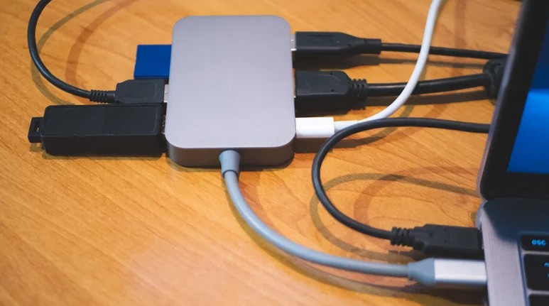 ظرفیت شگفت‌انگیز پورت‌های USB: فراتر از تصور