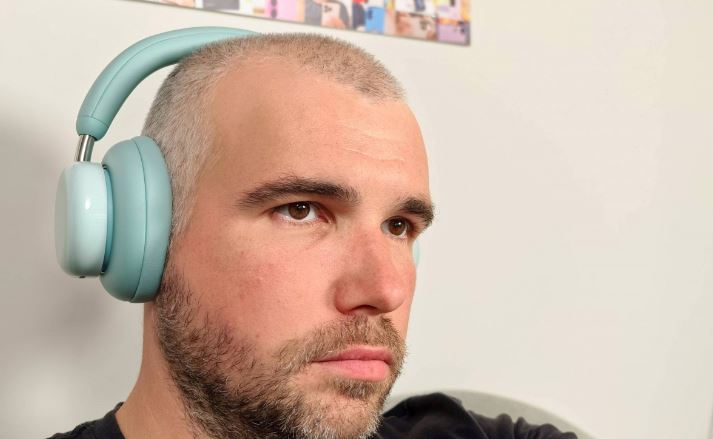 هدفون CMF Headphone Pro؛ تجربه جادویی ناتینگ در بدنهای اقتصادی و قدرتمند 2 طراحی و راحتی: مینیمال، سبک و ماژولار