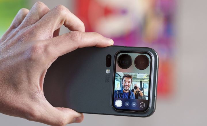 انتخابهای طلایی «رو» در ۲۰۲۵؛ ۴ گوشی برتر سال از نگاه Ro 3 شیائومی ۱۷ پرو مکس (Xiaomi 17 Pro Max)