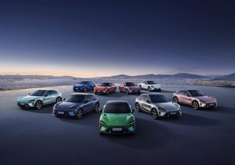 رکوردشکنی شیائومی اتو؛ تحویل بیش از ۵۰ هزار خودرو در یک ماه