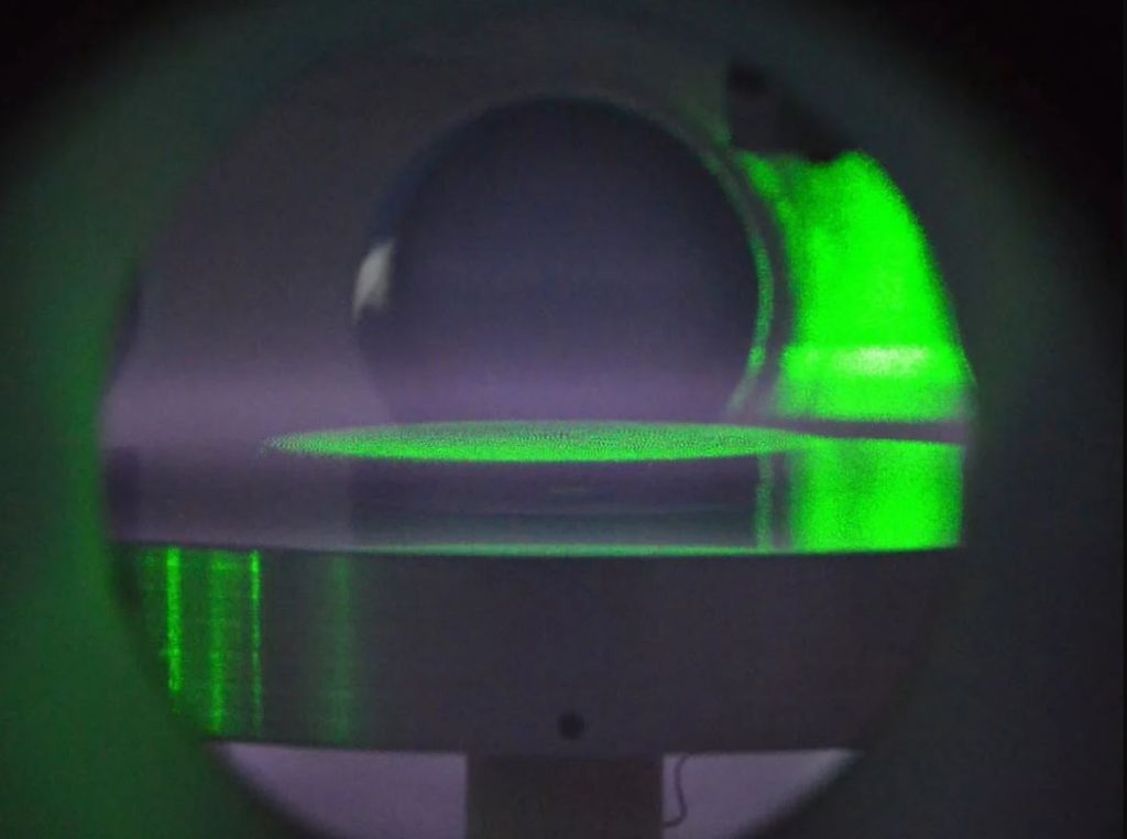 راز نیروهای غیرمتقابل؛ تعقیب و گریز در ابعاد ذره‌ای