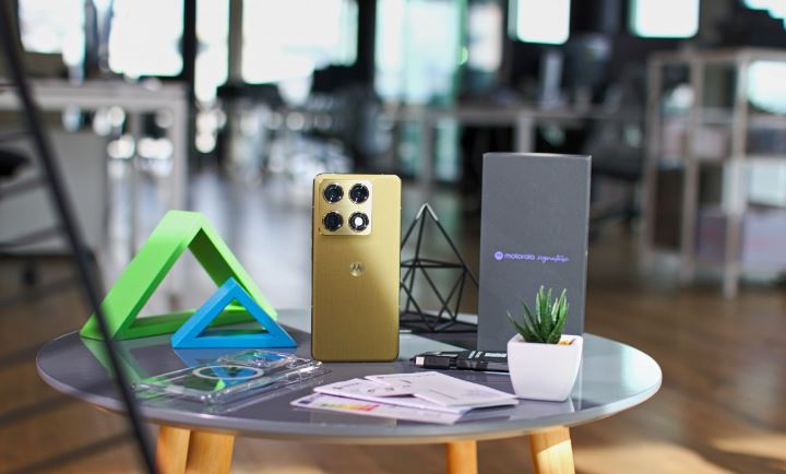 طراحی و جعبه‌گشایی؛ وقتی مد و تکنولوژی تلاقی می‌کنند