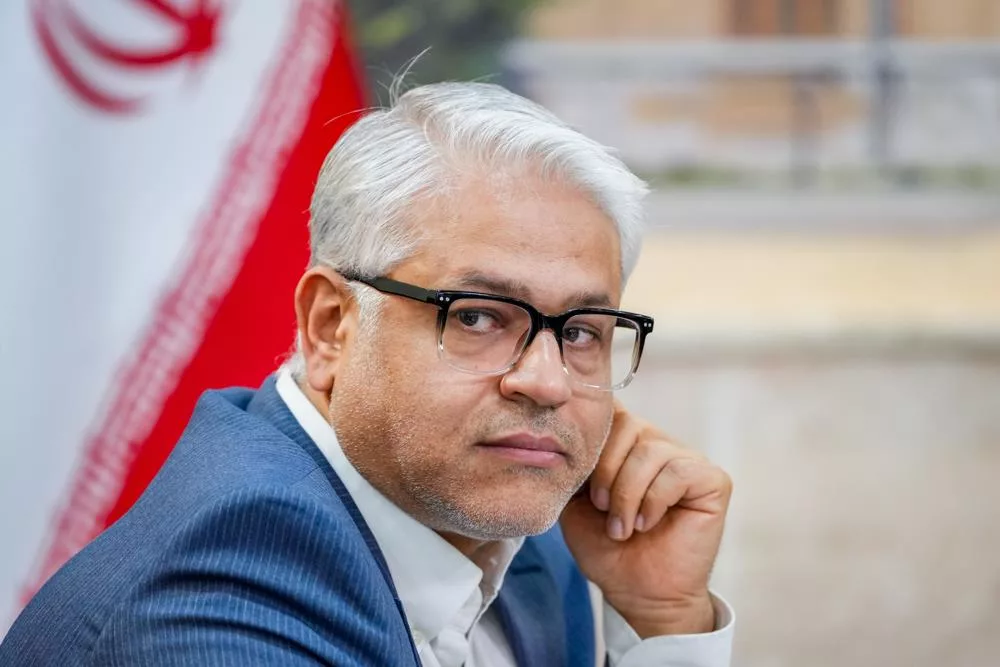 وزیر ارتباطات: اینترنت امروز به یکی از نیازهای اساسی زندگی مردم تبدیل شده است 3 وزیر ارتباطات: تصمیمگیران کشور اینترنت را جزو ملزومات زندگی میدانند