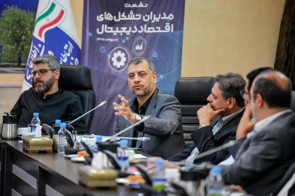 وزیر ارتباطات: اینترنت امروز به یکی از نیازهای اساسی زندگی مردم تبدیل شده است 2 وزیر ارتباطات: تصمیمگیران کشور اینترنت را جزو ملزومات زندگی میدانند